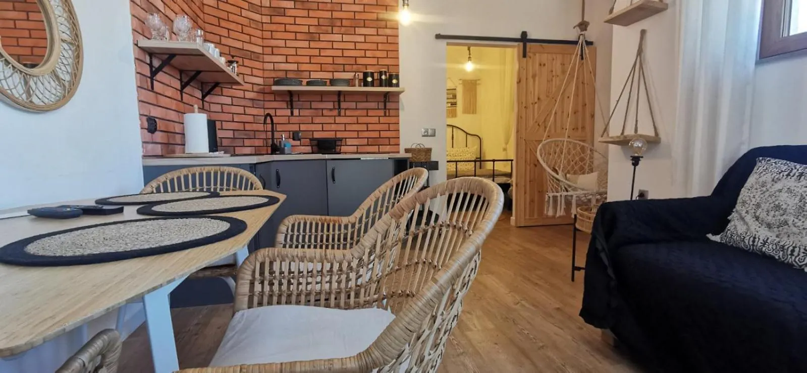 Kwatera prywatna Willa Sowia Dolina - Apartamenty Z Aneksami I Wyjsciem Na Ogrod Karpacz Polska
